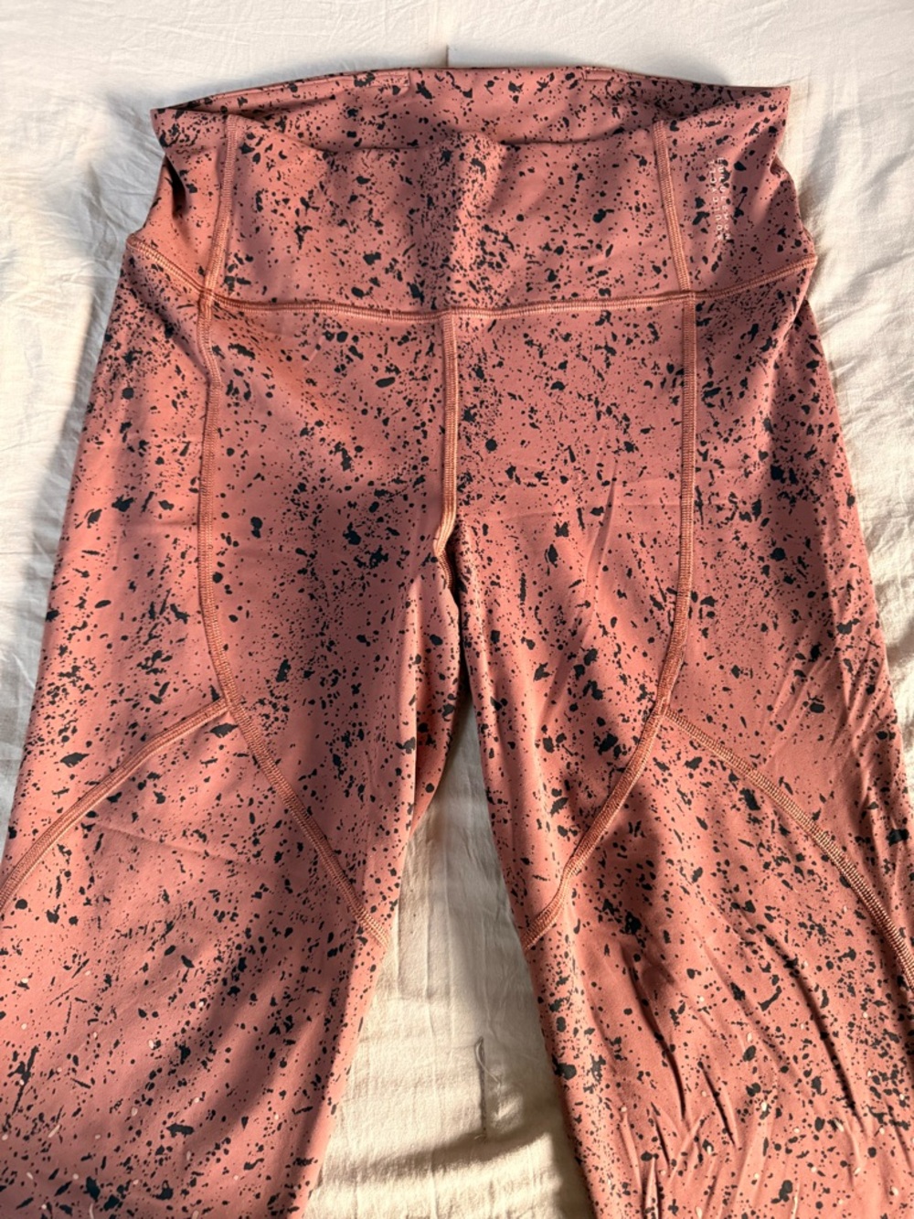 Lululemon Gold Splatter and black spotted design High-Rise Leggings